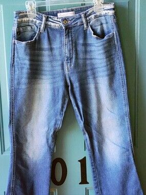 Kan Can - Mid Rise, Cropped Boot Cut Jeans